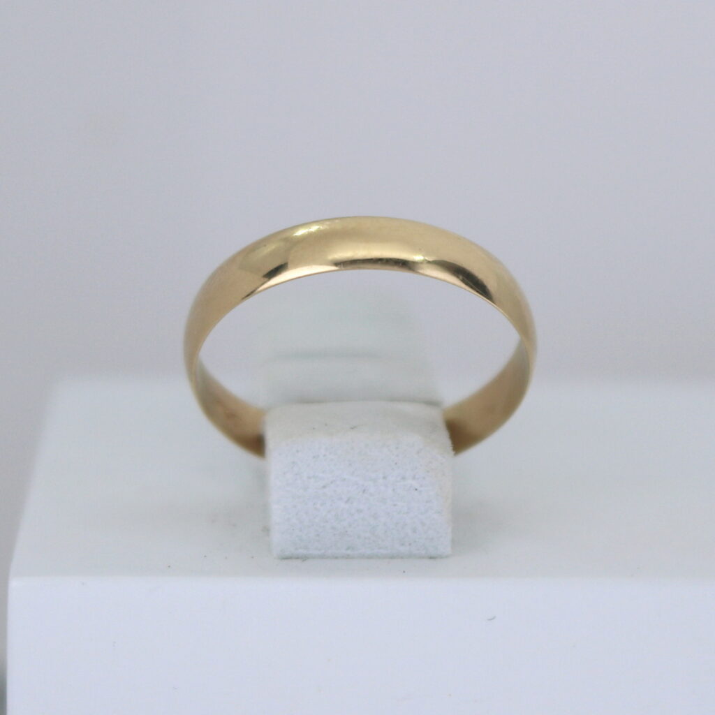 Kultainen kihlasormus 4 mm